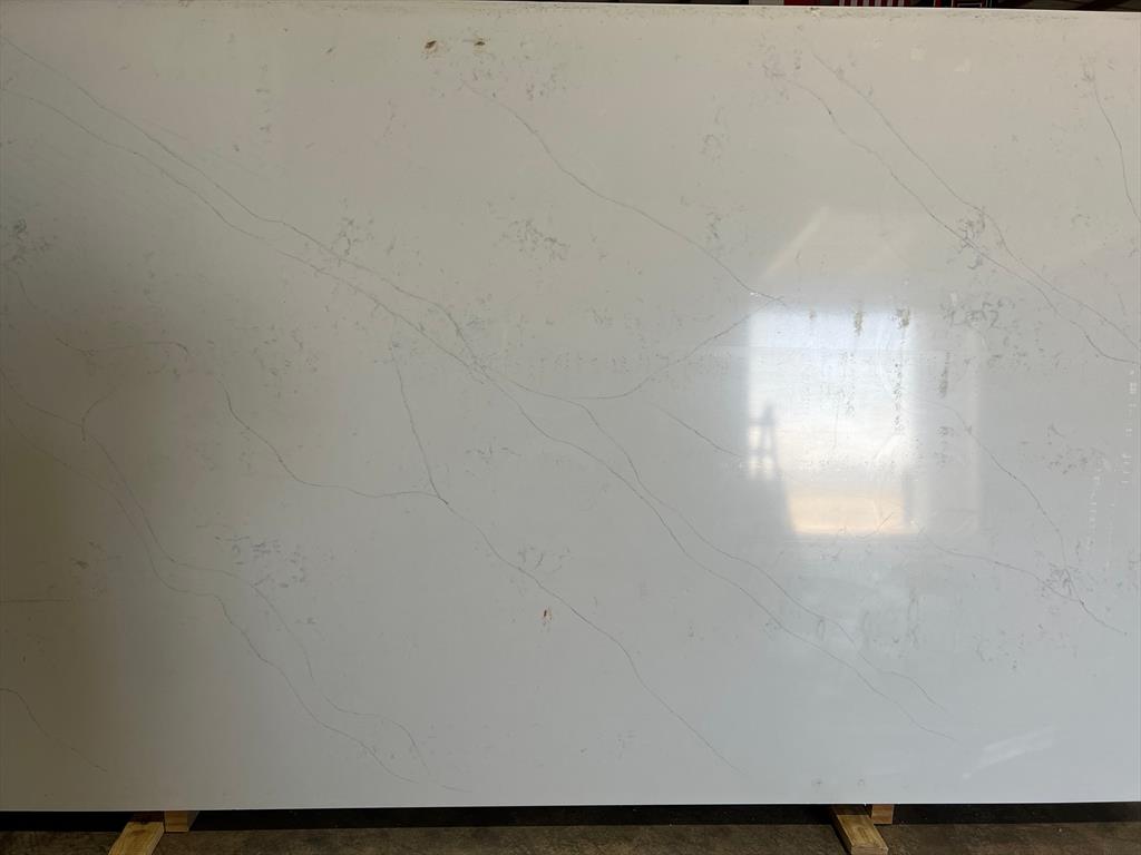 Calacatta Raphael Quartz 3CM