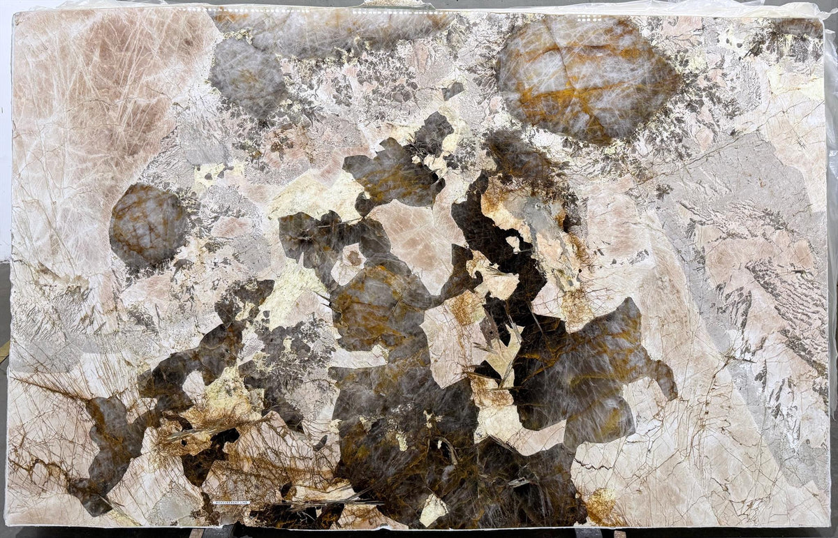 Patagonia Citrine Pegmatite 3CM