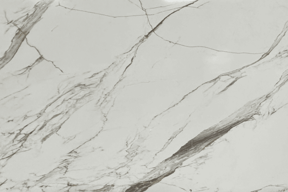 Calacatta Phoenix Quartz 2CM