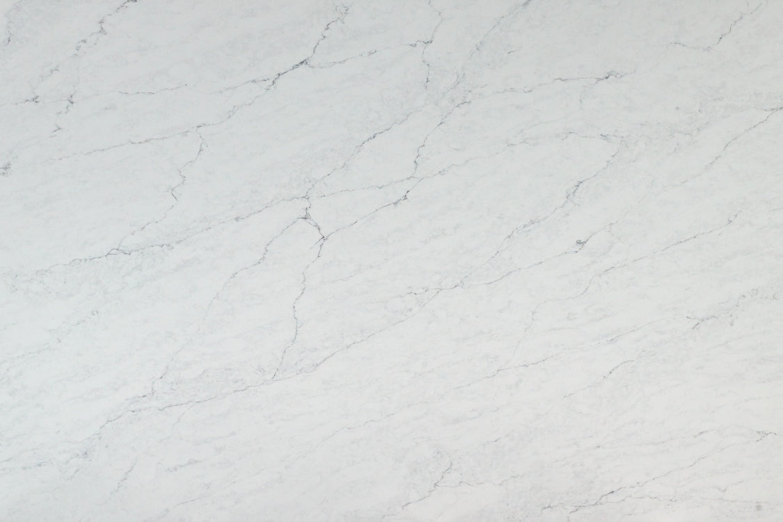 Calacatta Stratus Quartz 3CM