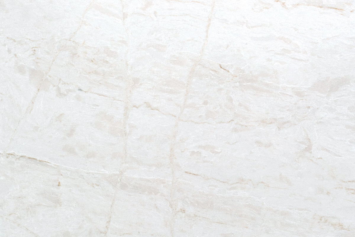 Chiaro Delicato Quartz slab