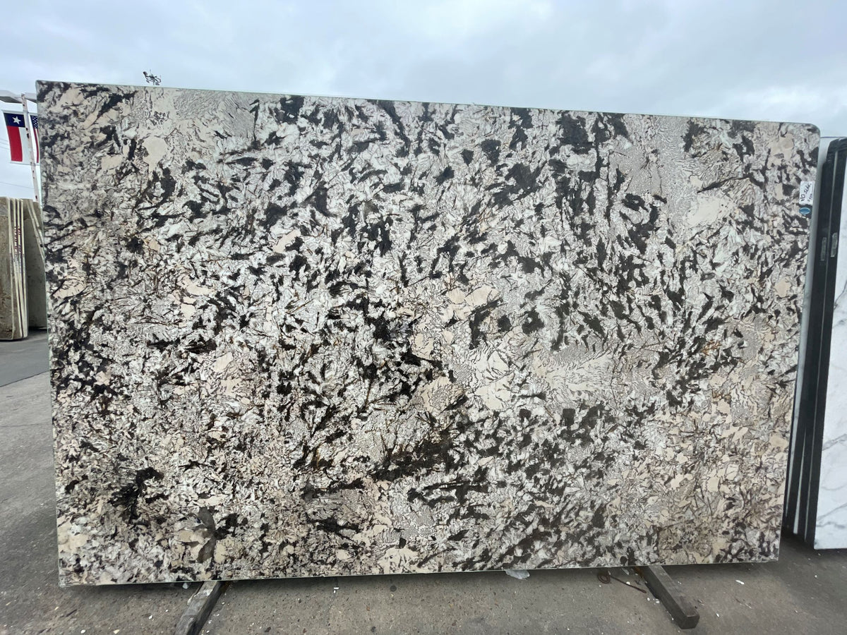 Delicatus Gold Granite 2CM
