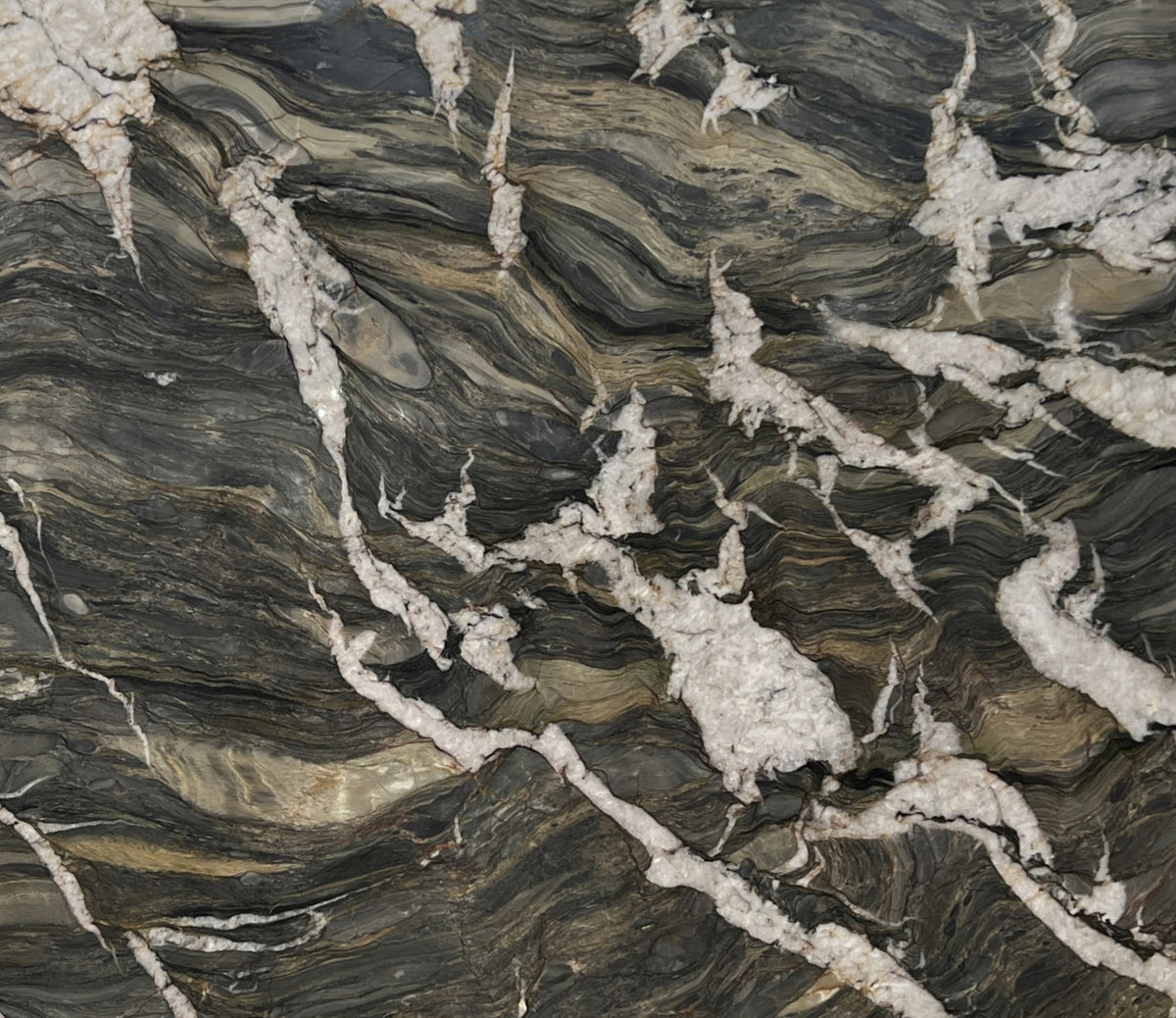Fusion Crystal Granite 2CM