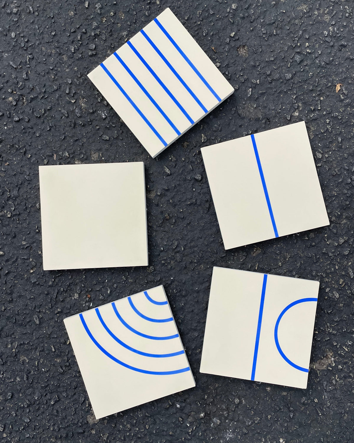 Strands Sss Mixed Field Creme Accent Dazzling Blue Cement Tile 8x8 In Stock