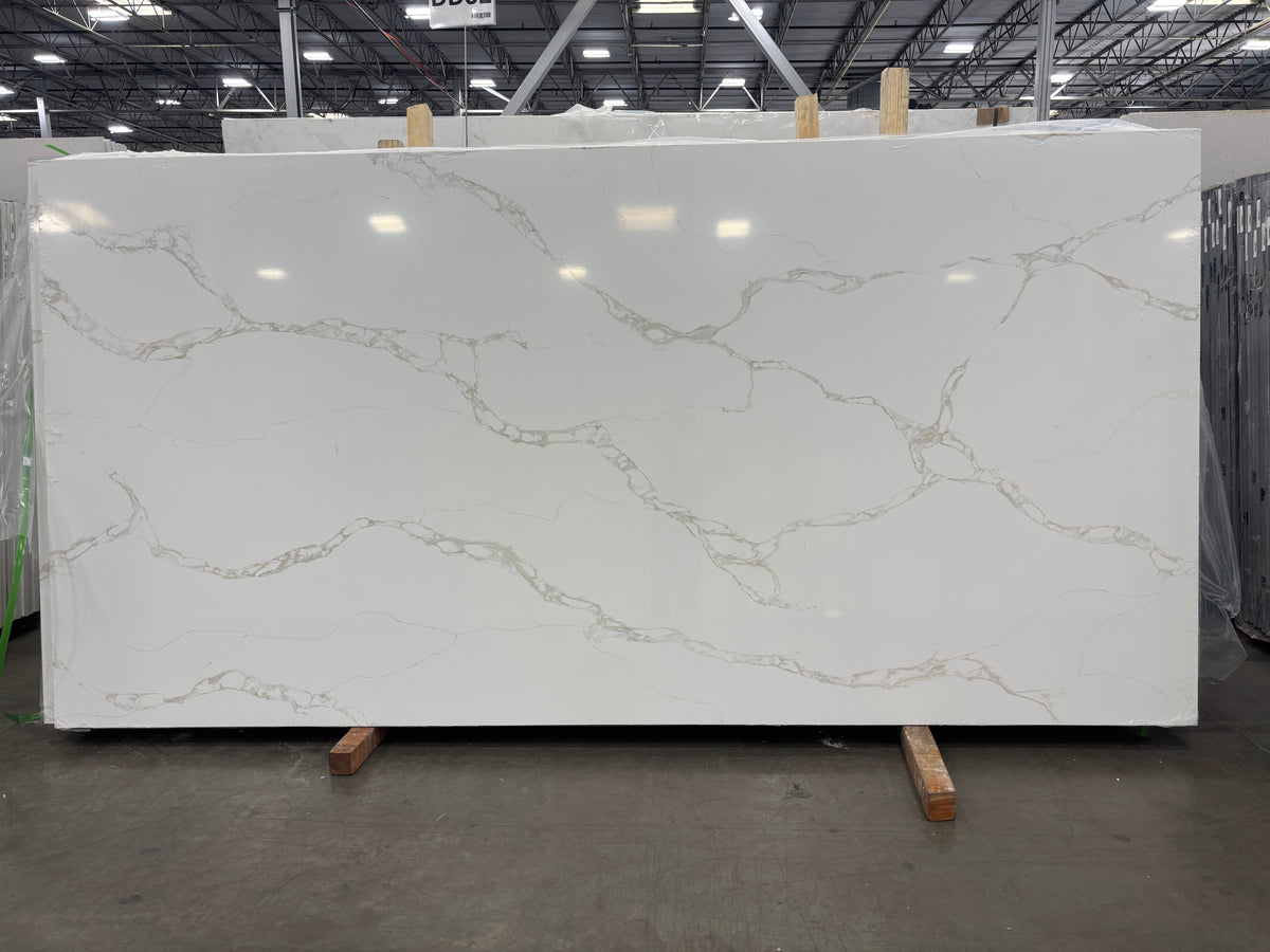 Calacatta Lincoln Quartz 3CM