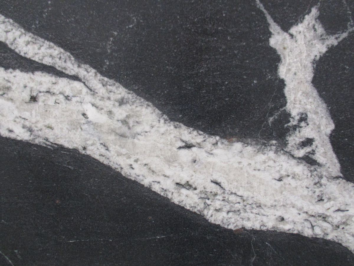 Maori Leathered Granite 2CM