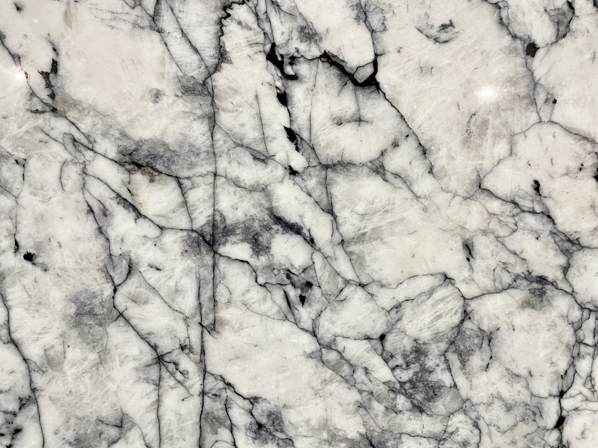 Illuminatto Black Quartzite 2CM
