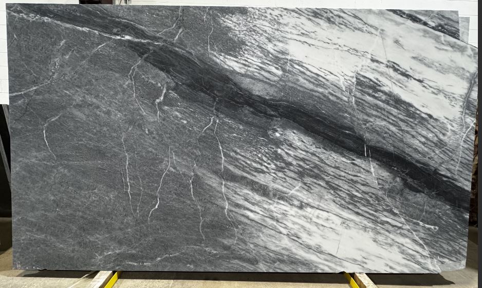 Pele De Tigre Extra Brushed Marble 2CM
