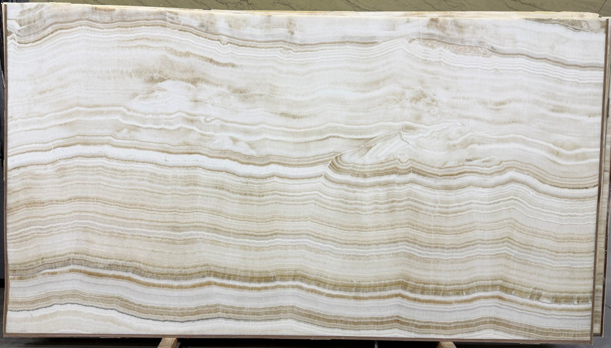 Onyx Ivory Veincut 2CM slab