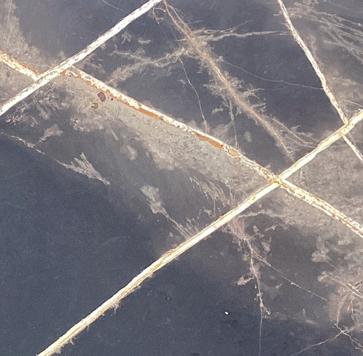 Sahara Bronze Honed Marble 2CM