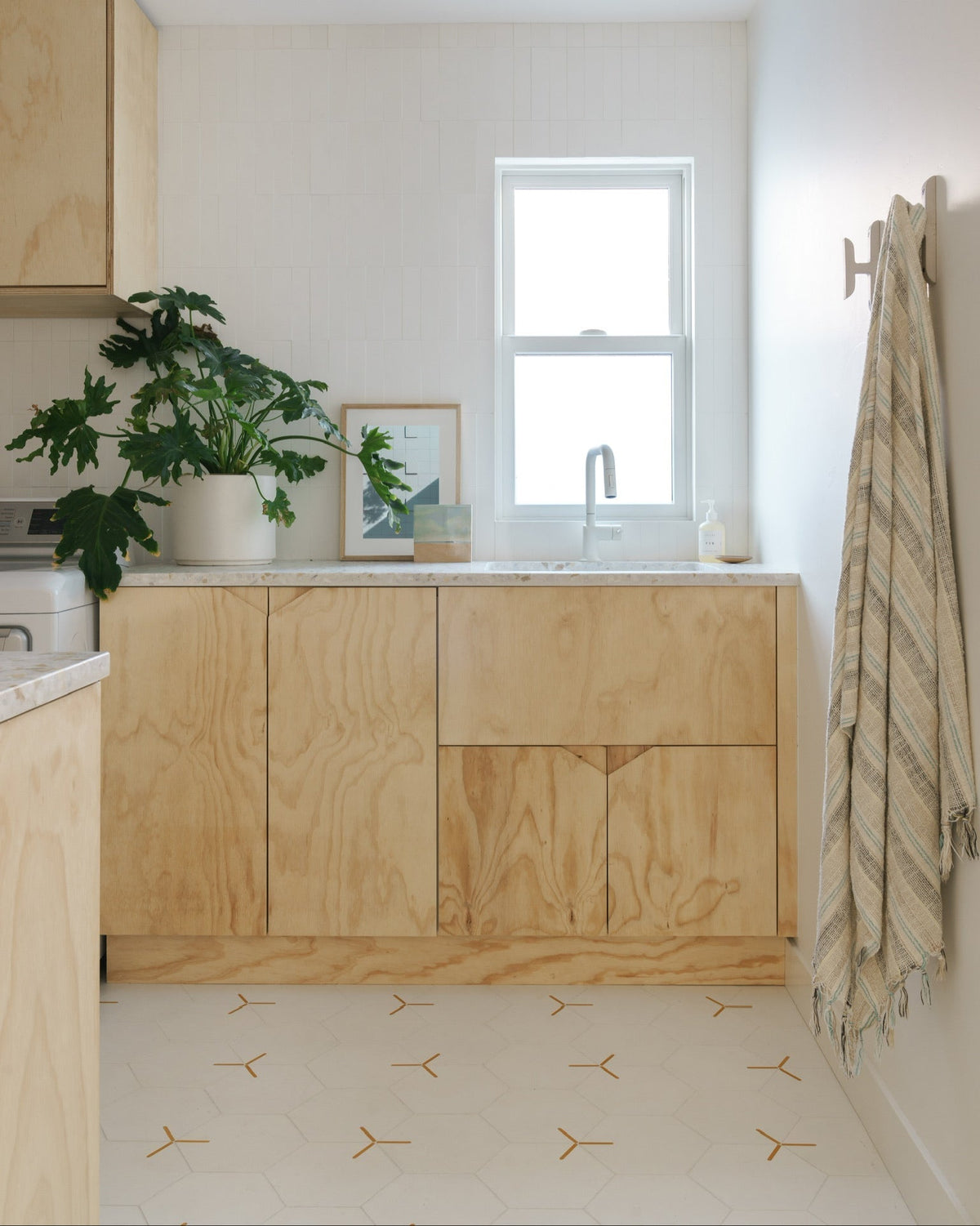 Strands Dwell Stringer Field Ivory Accent Acacia Cement Tile 8hex In Stock