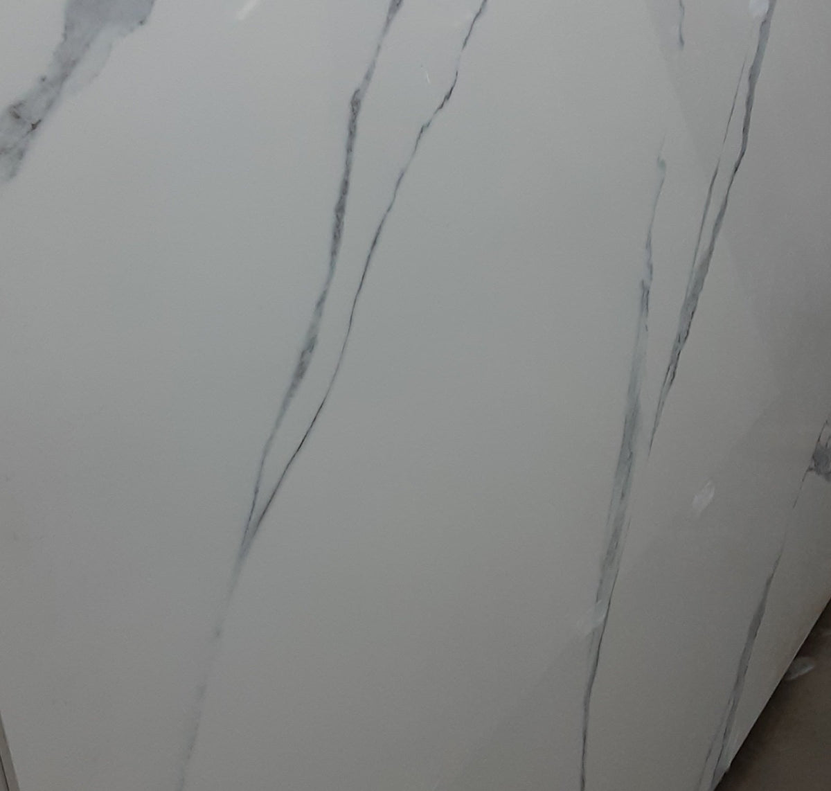 Calcatta Porcelain Porcelain 6MM