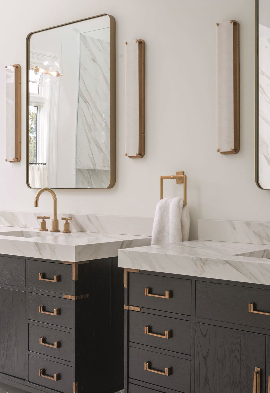 Neolith Calacatta Gold 01 Silk 12MM – representative photo; actual slab photo sent with your estimate